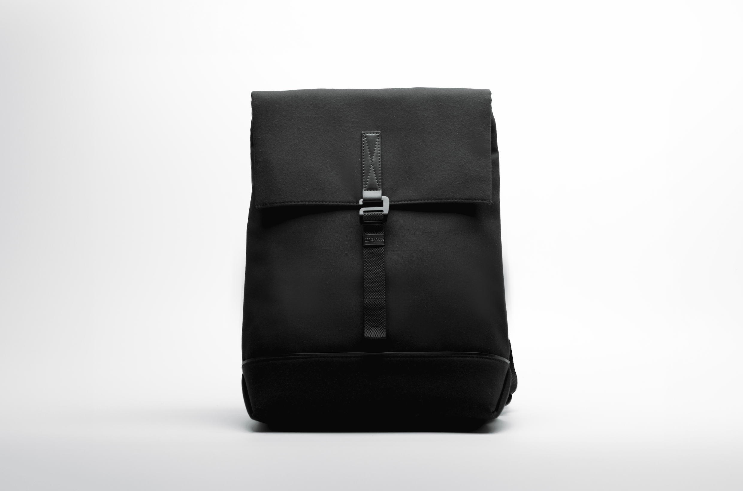 Willow Flap Backpack (Black)